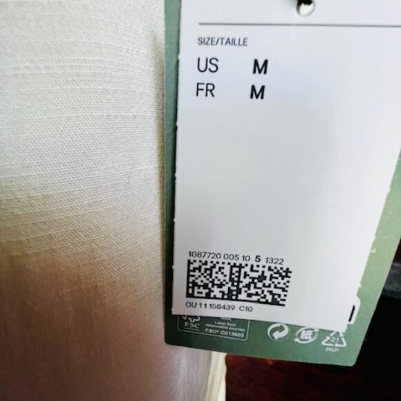 NWT H&M Cream V neck Keyhole Dress Size Medium - Picture 8 of 9